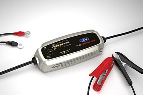 Descubre Accesorios Ford Bronco en CA, Cargador y Sistema de Mantenimiento de Batería Inteligente